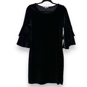 Green Envelope LA Black Velvet Shift Dress Bell Sleeves Whimsy Goth Size Medium